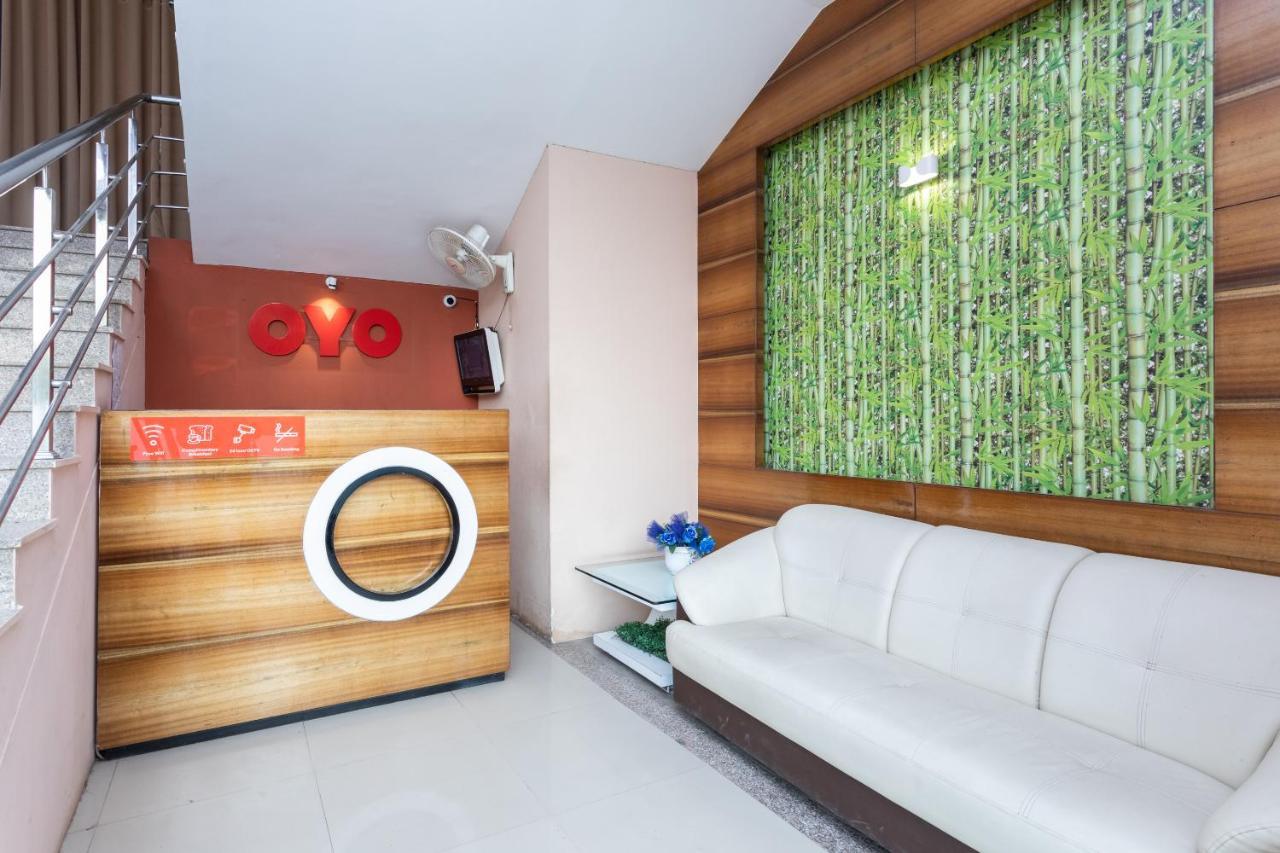 Capital O 80566 Hotel Mayank Bilāspur Eksteriør billede